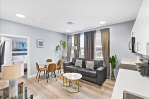 公寓 | 1 多间卧室、办公桌、笔记本电脑工作区、免费 WiFi