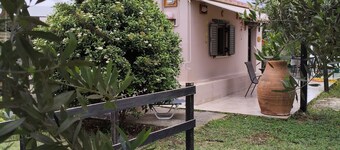 olea cottage, a peaceful retreat in an olive grove in Galatas.