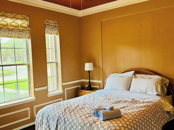 7 bedrooms, desk, iron/ironing board, free WiFi