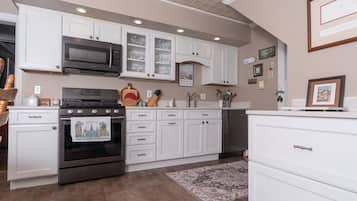 Microwave, oven, stovetop, dishwasher