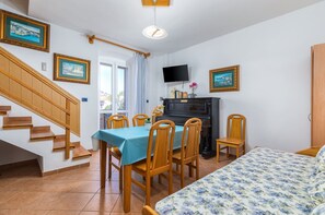 Dining - Sea-view Apartment With Terrace (Cres)