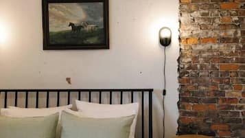 1 slaapkamer, een strijkplank/strijkijzer, wifi, beddengoed