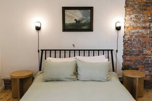 1 soverom, strykejern/-brett, wi-fi og sengetøy