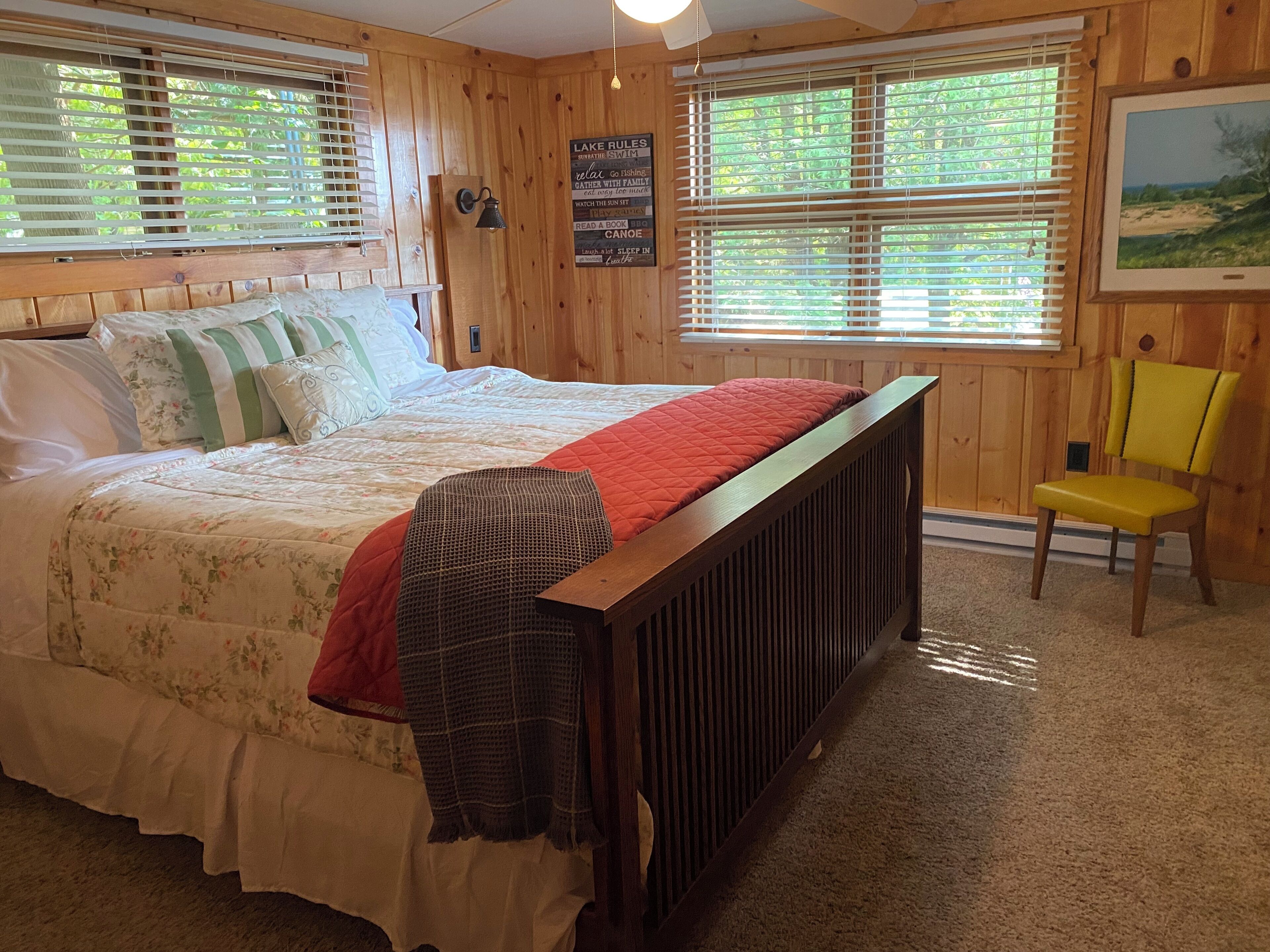 4 多间卧室、熨斗/熨衣板、免费 WiFi、床单