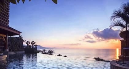 Huidong Shuangyue Bay Rainbow Bay Sea View Hotel