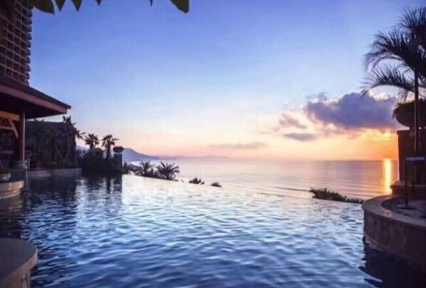 Outdoor pool - Huidong Shuangyue Bay Rainbow Bay Sea View Hotel (Huidong)