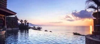 Huidong Shuangyue Bay Rainbow Bay Sea View Hotel