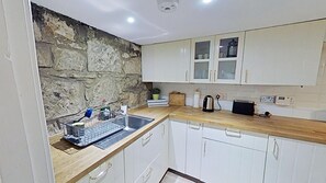 Private kitchen - Cosy City Centre Snug (Edinburgh)
