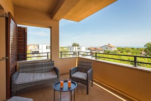 Balcony - 4 Guests Apartment in Medulin (Liznjan)