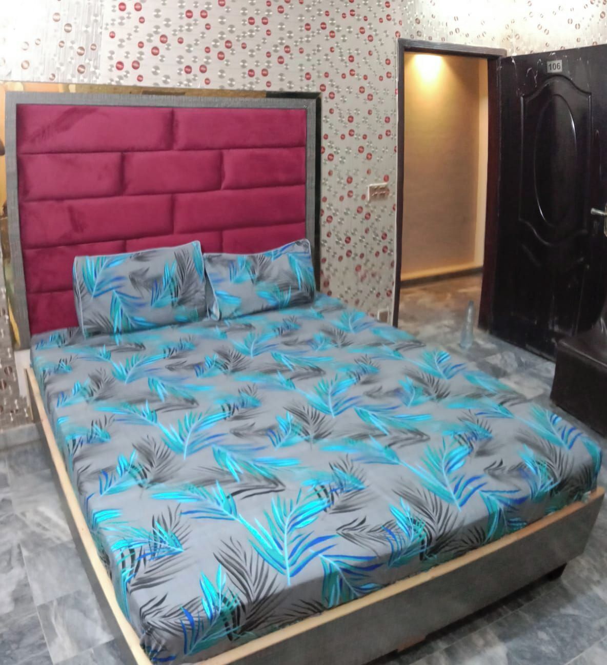 Deluxe Double Room | Iron/ironing board, free WiFi