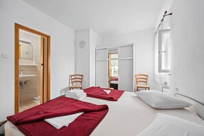 Apartment - Apartment in Barbat Near Sandy Beach (Rab)