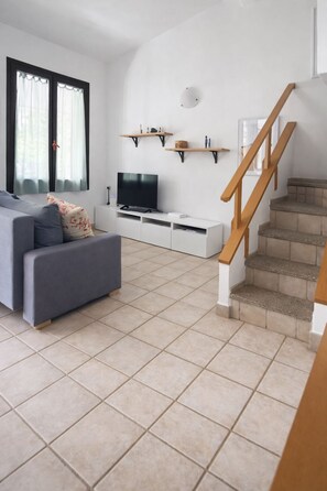 Smart TV, lareira, videogames