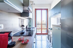 Fridge, microwave, oven, stovetop