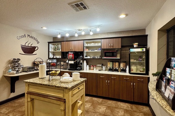 Free daily continental breakfast