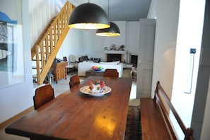 Interior - Zeus House by GHH (Idra)