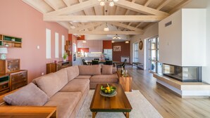 Unclassified image, 5 of 47, button - Villa in Filipana With Private Heated Pool (Marcana)
