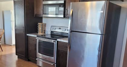 Newly Remodeled - 4 bedrooms Sleeps 7