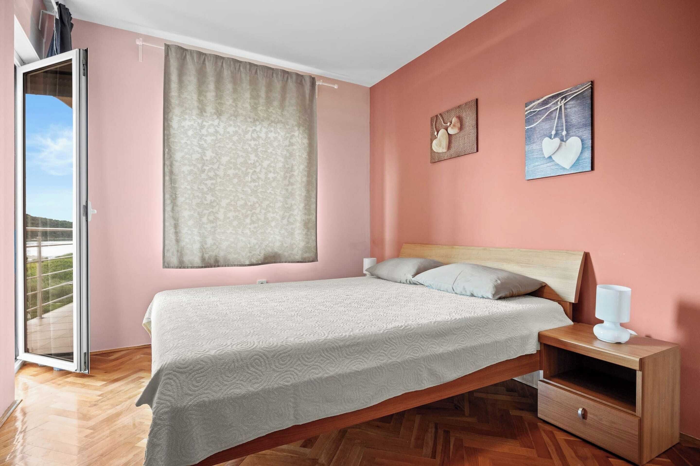 Apartment | 2 bedrooms, iron/ironing board
