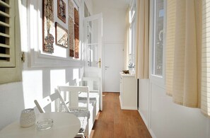 Balcony - Cozy Apartment in the Heart of Pula (Pula)