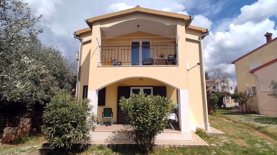 Apartment in Vodnjan Near City Center