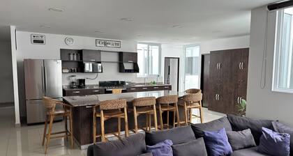 Family House 6 Private Rooms, Antiguo Cuscatlán