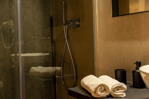 Quadruple Room Demetra | Bathroom