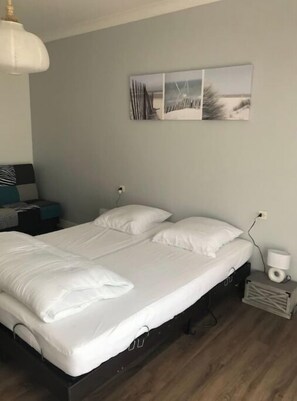 3 bedrooms, travel crib, free WiFi