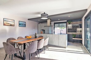 Villa | Private kitchen - Relaxing Villa in Pula With Private Pool (Fazana)