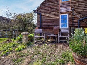 Terrace/patio - The Old Tack Room - UK49233 (Tilshead)