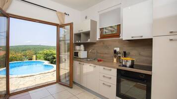 House | Private kitchen | Highchair