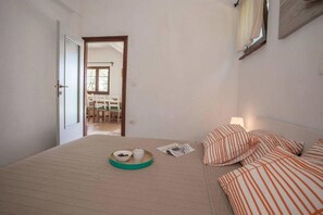 2 bedrooms, iron/ironing board - Charming Family Retreat With Private Pool (Labin)