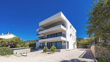 Apartment | Exterior