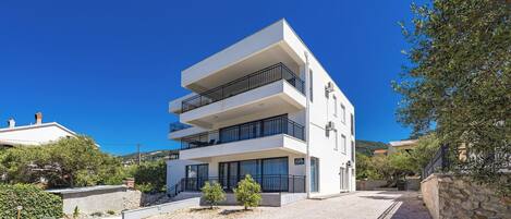 Apartment | Exterior