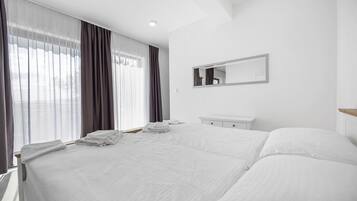 Apartment | 1 bedroom, iron/ironing board