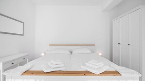 Apartment | 1 bedroom, iron/ironing board - Modern Apartment, 300m From the Beach (Rab)