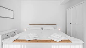 Apartment | 1 bedroom, iron/ironing board