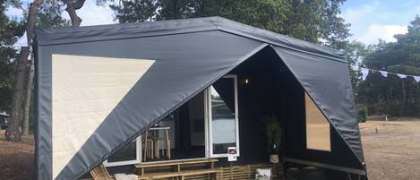 Tent | Exterior