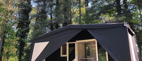 Tent | Exterior