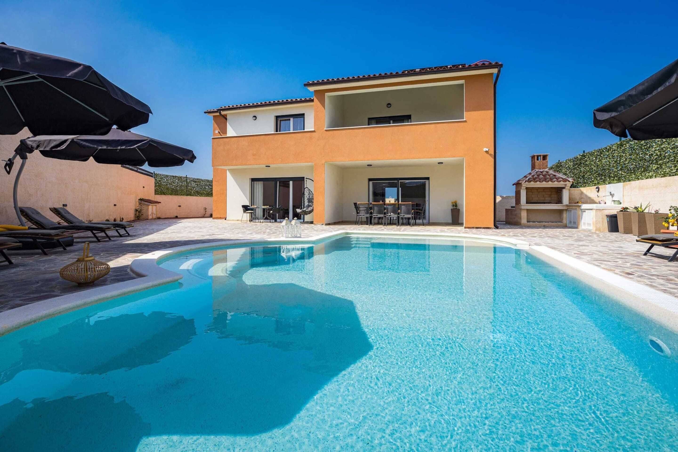 Villa | Pool | Indoor pool, outdoor pool