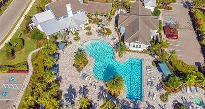 Charming 2bedroom 2 bath plus den house 6 MONTH MINIMUM property is unfurnished