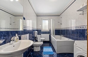 别墅 | 浴室 | 吹风机