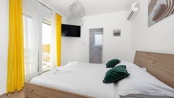 Villa | 4 bedrooms, iron/ironing board