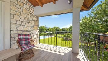 Biệt thự | Ban công