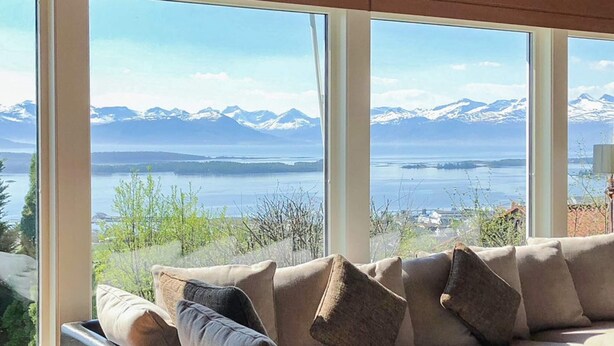 Apartment | Interior - 7 Person Holiday Home in Molde (Molde)