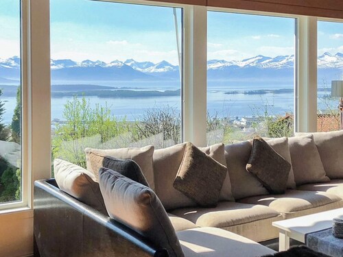 7 Person Holiday Home in Molde