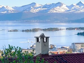 Apartment | Exterior - 7 Person Holiday Home in Molde (Molde)