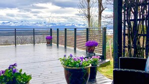 Apartment | Exterior - 7 Person Holiday Home in Molde (Molde)