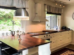 Apartment | Interior - 7 Person Holiday Home in Molde (Molde)