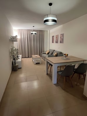 Dining - Luxury flat with swimming pool in Panorámica Golf (Sant Jordi)
