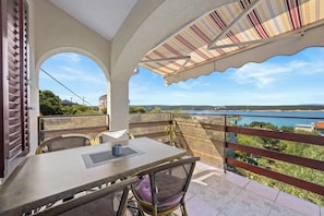 Apartment | Balkon